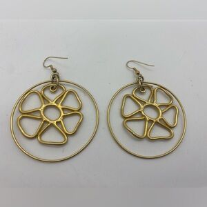 Metal flower earrings